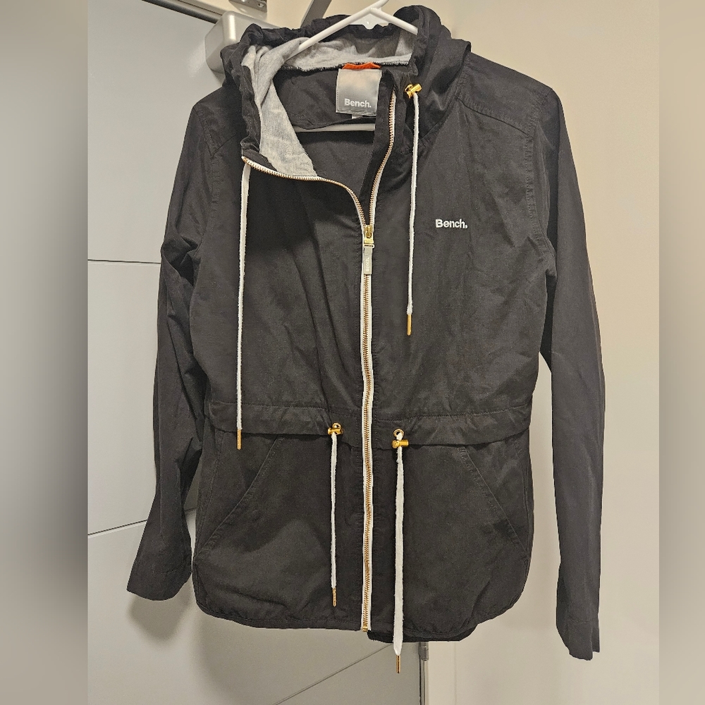 Bench Jacket - Picture 2 of 6